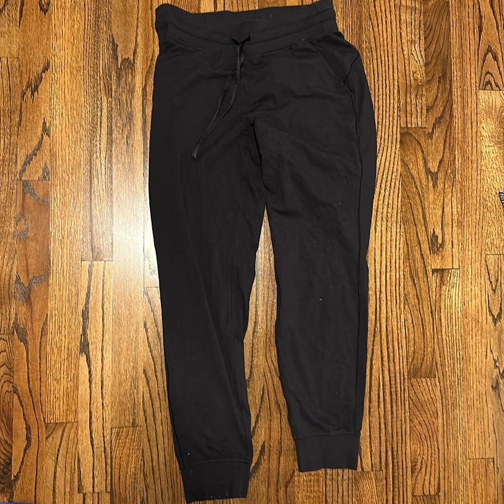 Lululemon align joggers size 8 black EUC